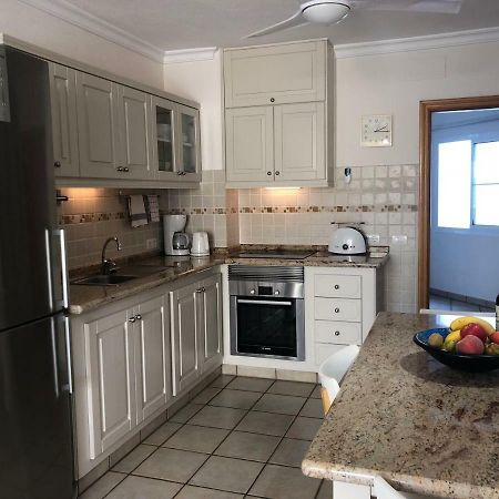 Apartamentos El Faro Puerto De Naos Екстериор снимка