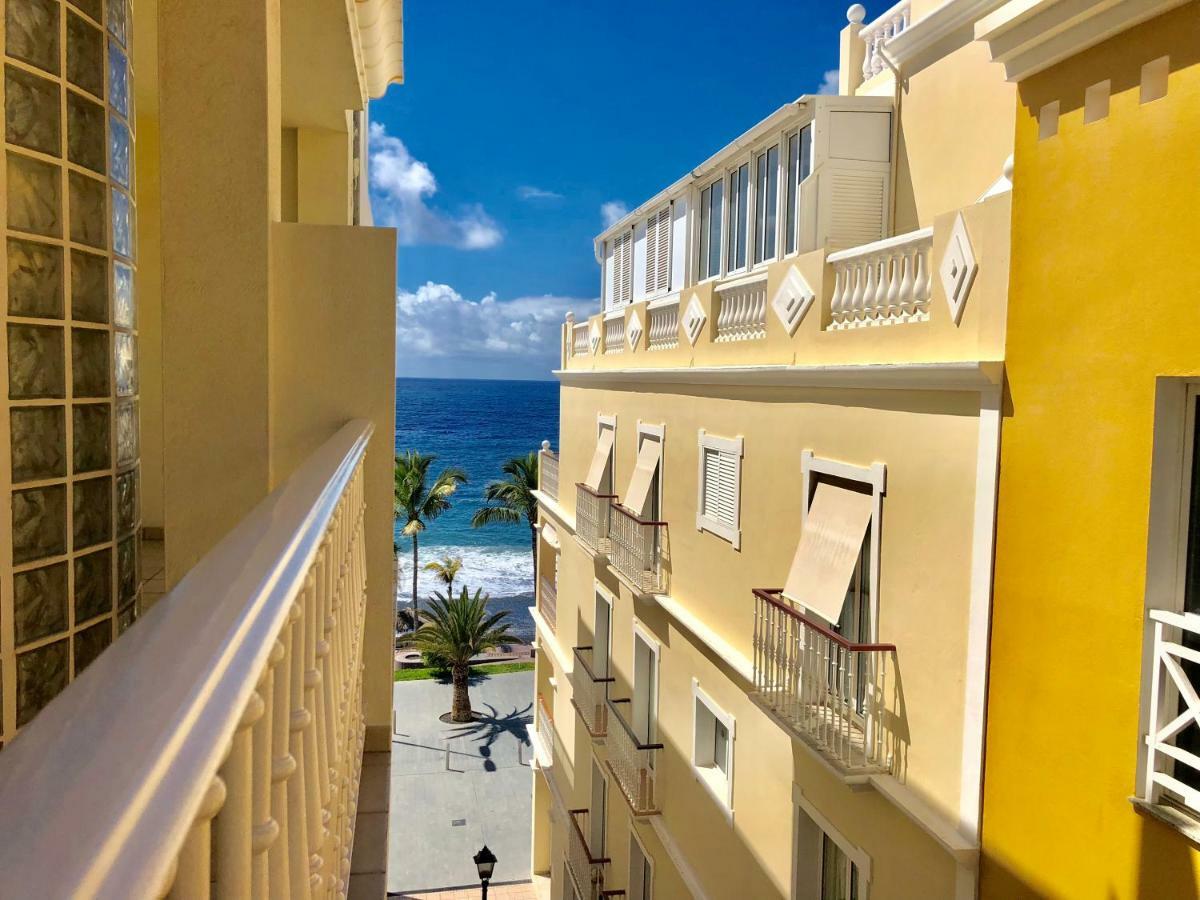 Apartamentos El Faro Puerto De Naos Екстериор снимка