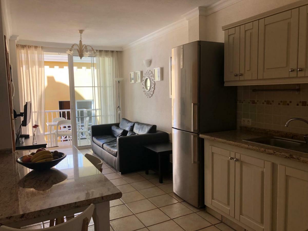 Apartamentos El Faro Puerto De Naos Екстериор снимка
