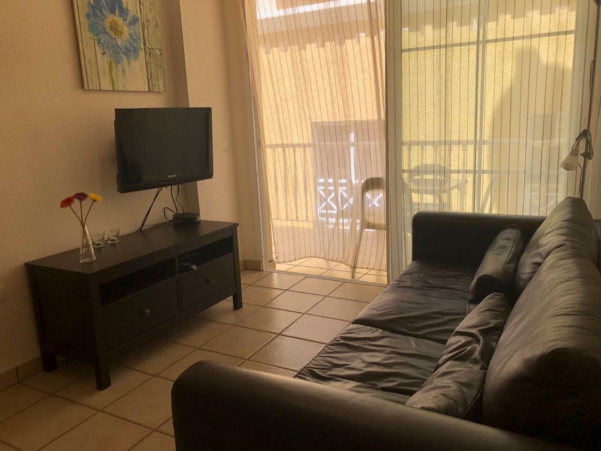 Apartamentos El Faro Puerto De Naos Екстериор снимка