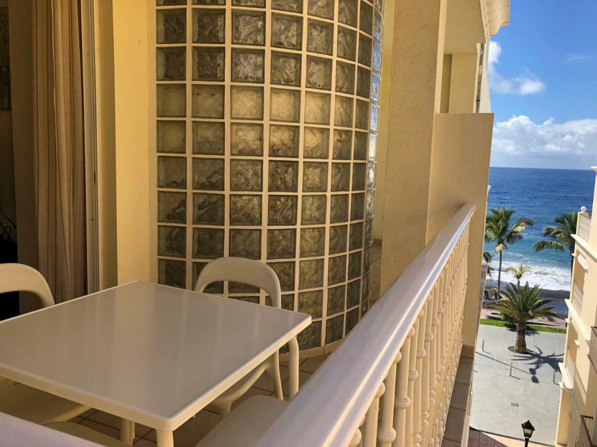 Apartamentos El Faro Puerto De Naos Екстериор снимка